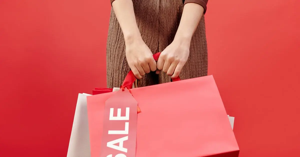 Jakie techniki wykorzystać, aby zaoszczędzić na mega promocjach?