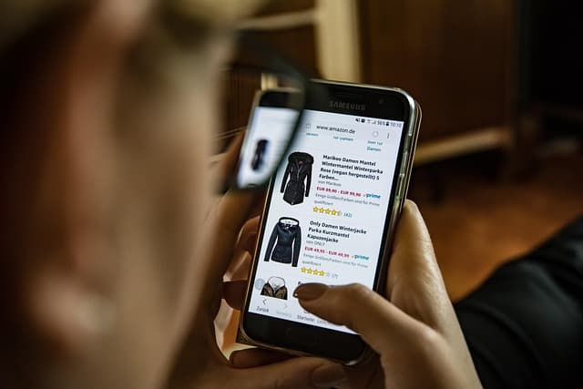 Jak skutecznie porównywać mega promocje online?